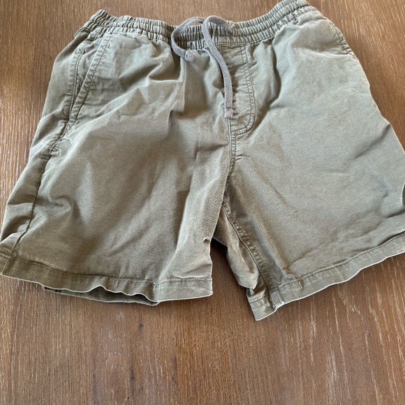 Olive green Mens shorts - Picture 1 of 2